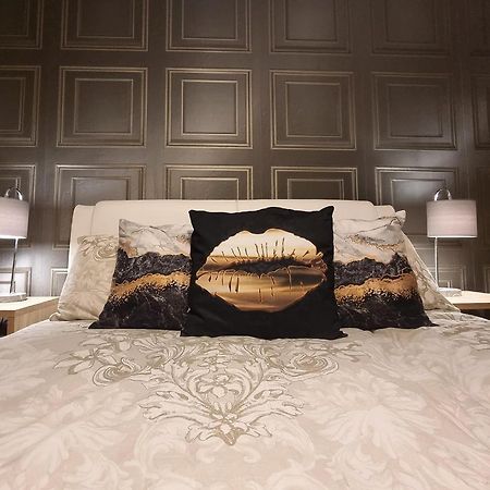 Spacious House City Skyline And Mountain Views Close Too Belfast Centre And Airports Free Parking المظهر الخارجي الصورة