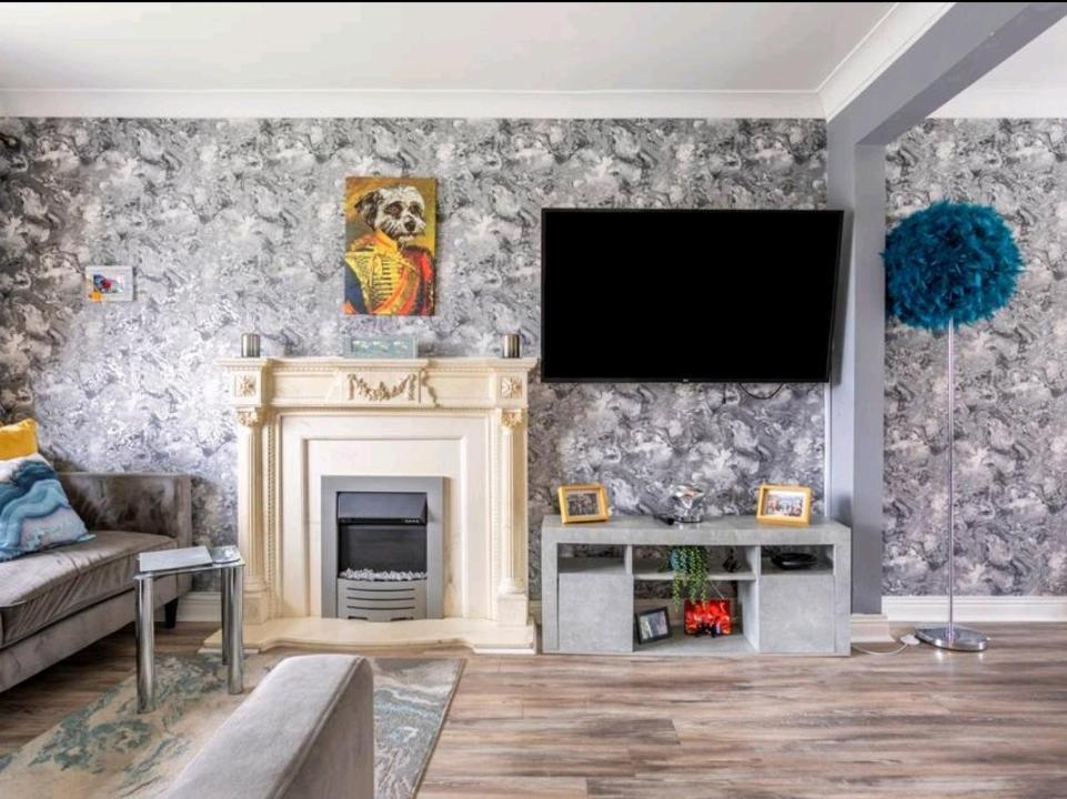 Spacious House City Skyline And Mountain Views Close Too Belfast Centre And Airports Free Parking المظهر الخارجي الصورة
